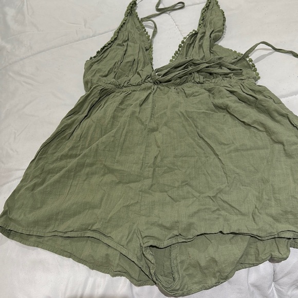 Open Back Army Colour Jumper - Picture 1 of 2